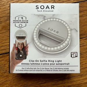 Soar Clip on Selfie Ring Light